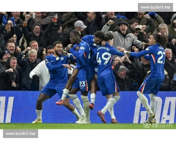 英超焦点对决前瞻战术博弈与胜负关键解析赛季走势与球星状态全面观察