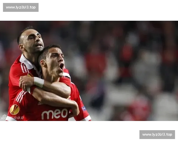 欧联杯精彩对决实时直播 关注最新赛事动态与精彩瞬间